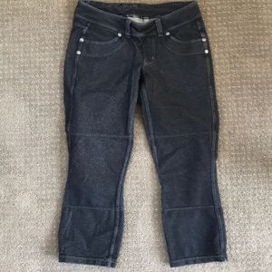 Athleta Bettona style capri.